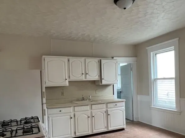 389 Main St #1REAR, Torrington, CT 06790