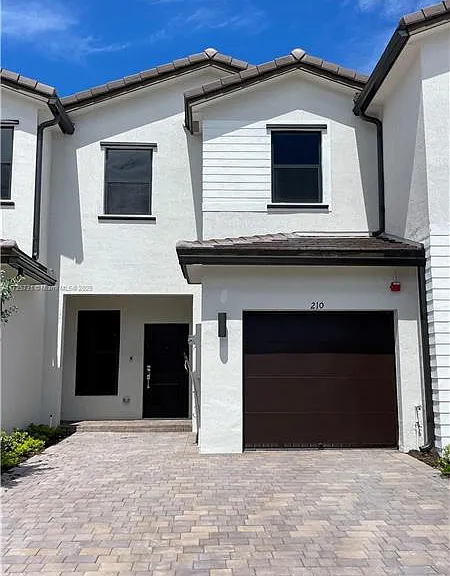 SW 159th Ct — Photo 1