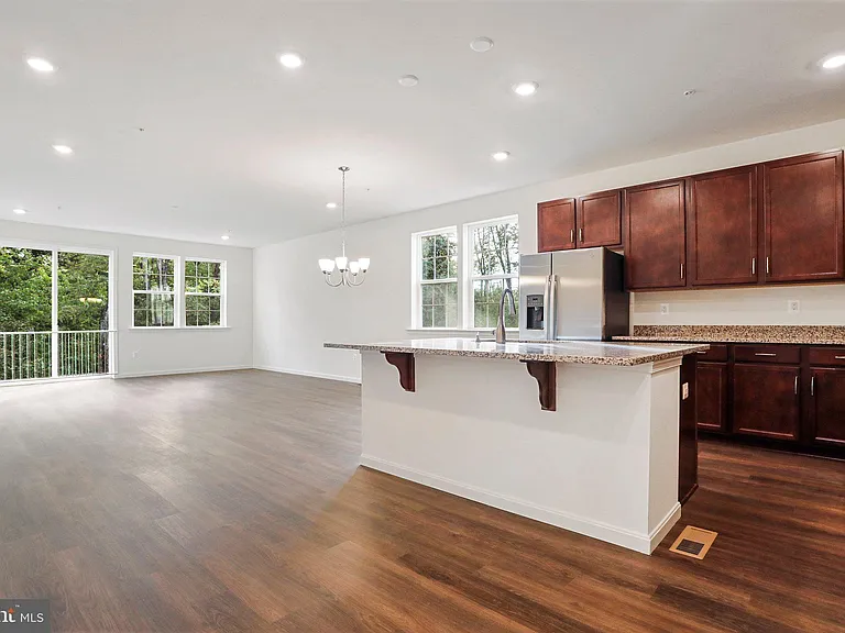 12229 Fallen Timbers Cir — Photo 11