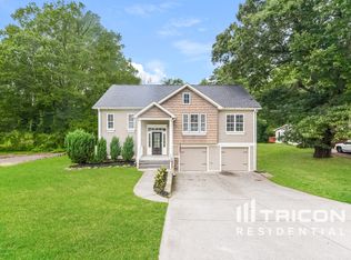 1530 Reynolds Forest Dr, Winston Salem, NC 27107