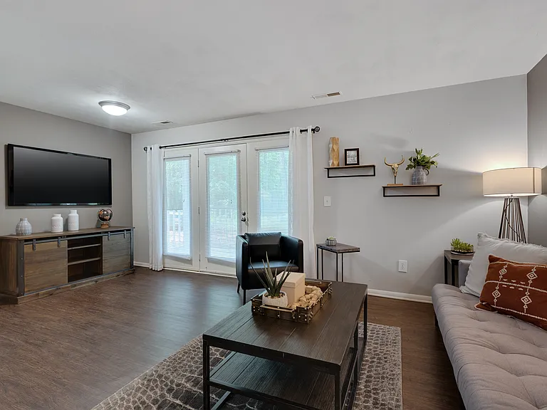 Lake Lynn Reserve Apartments — Photo 39
