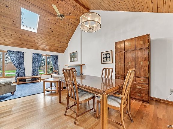 2nd image of 28 Partridge Run