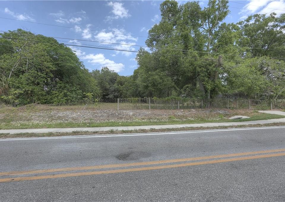 2nd image of 5015 Santa Rosa Dr