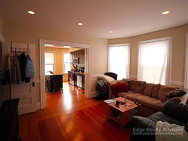 27 Montcalm Ave — Photo 6