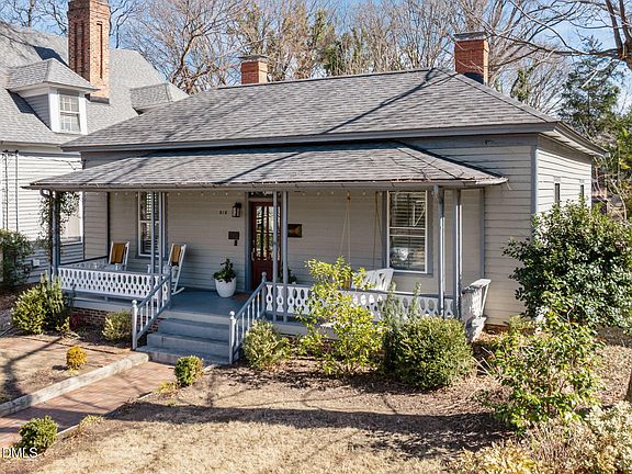 3rd image of 516 N East St