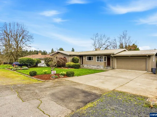 4064 Barrett St S, Salem, OR 97302