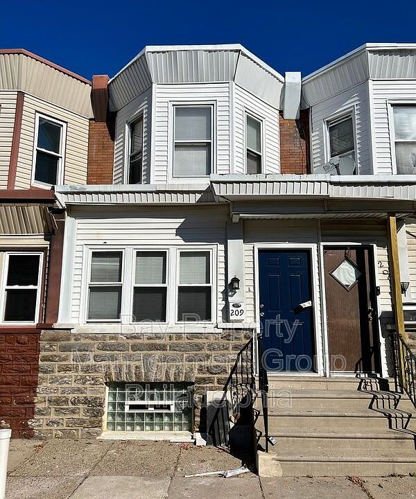 1st image of 209 W Albanus St