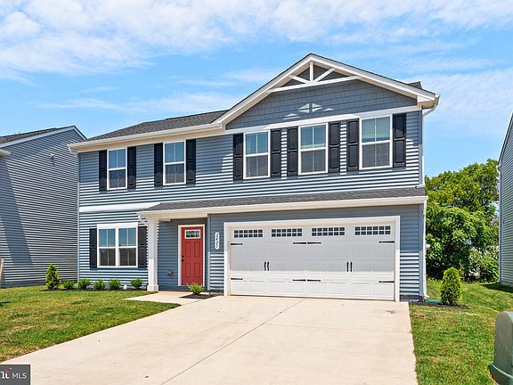 2nd image of 2421 Laurel Park Dr