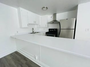 132 E Adams Blvd #101, Los Angeles, CA 90011