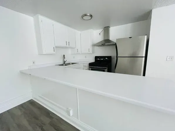 Troy Terrace Apartments, 132 E Adams Blvd APT 206, Los Angeles, CA 90011