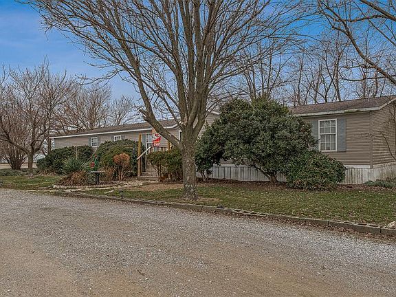 2nd image of 19965 Highway E