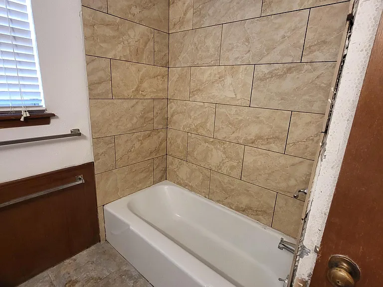 2620 N Brenda Ave — Photo 7