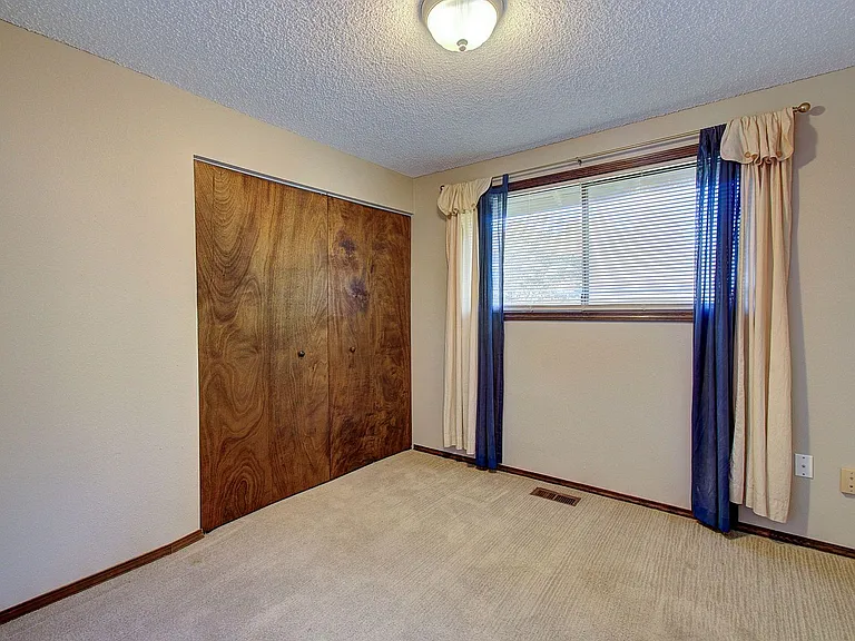1114 SE 106th Ct — Photo 14