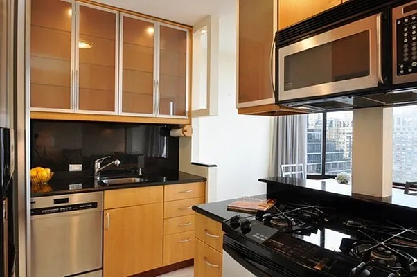 Rented by Corcoran | media 21