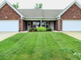 8224 Delta Cir, Louisville, KY 40228