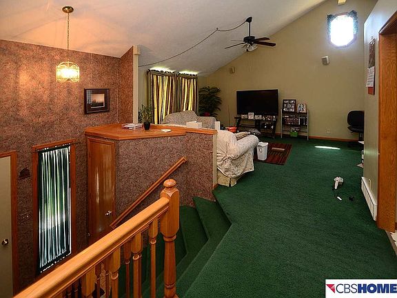 4th image of 1512 Applewood Dr