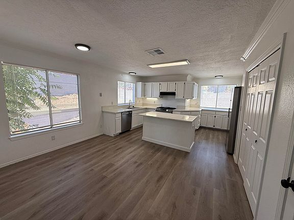 4th image of 4808 Driftwood Ave NW