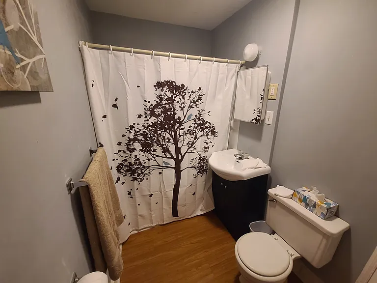228 N Avon St #2 — Photo 10