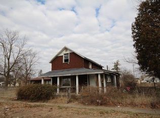 1122 W 11th St, Muncie, IN 47302