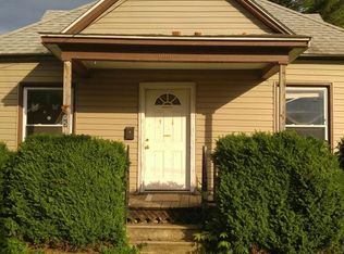 805 S Main St, Windsor, MO 65360