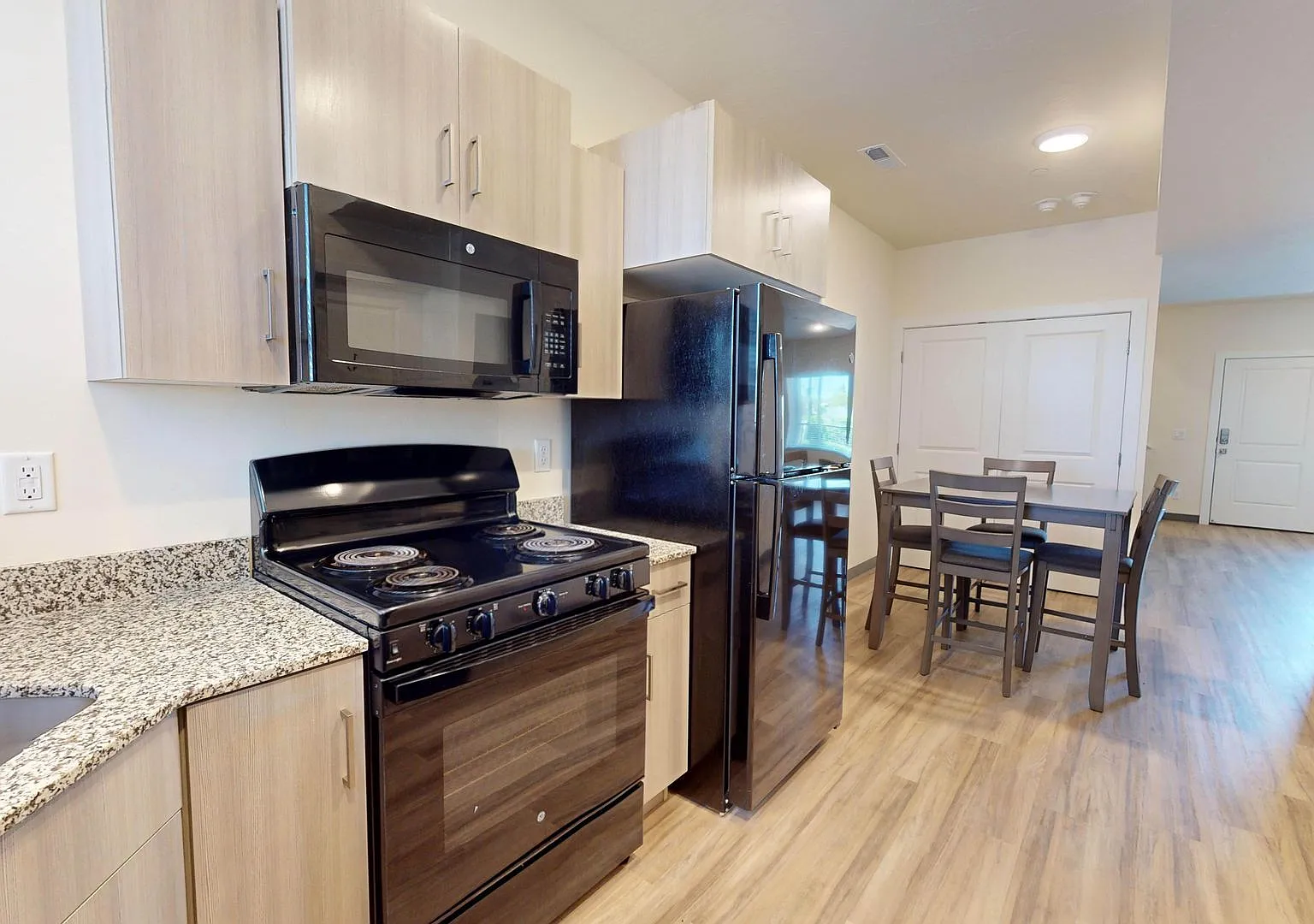 200 N. Student Housing — Photo 3