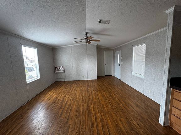 5th image of 9625 Lake Pine Pl