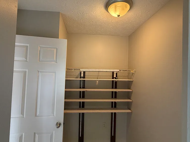 3660 Walden Dr — Photo 21