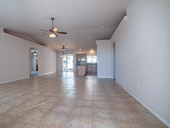 3rd image of 1490 Murphy Dr