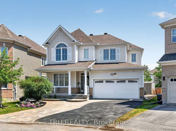 26 Palmeto Ct, Ottawa, ON K2S 0X2