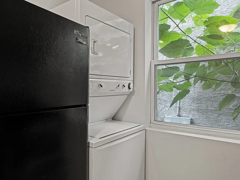4617 Locust St #1 — Photo 16