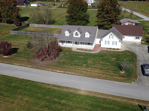 4th image of 405 Hummingbird Way
