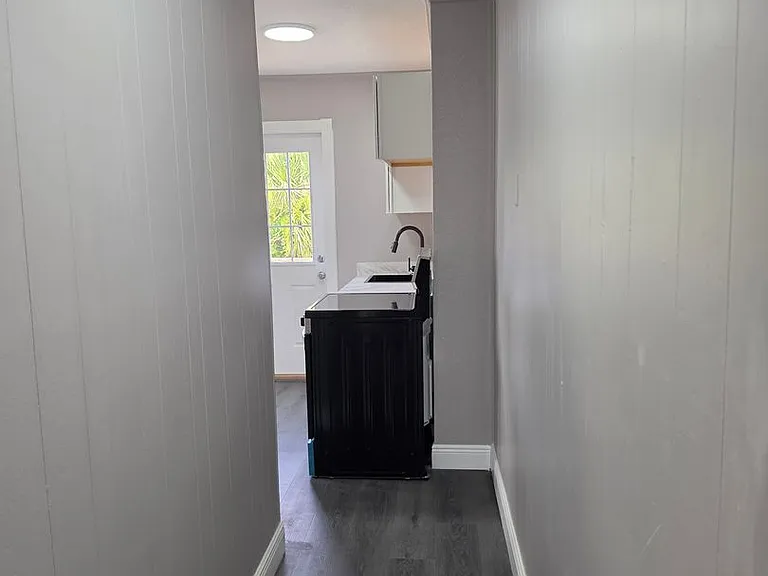 202 Luella Ct — Photo 28