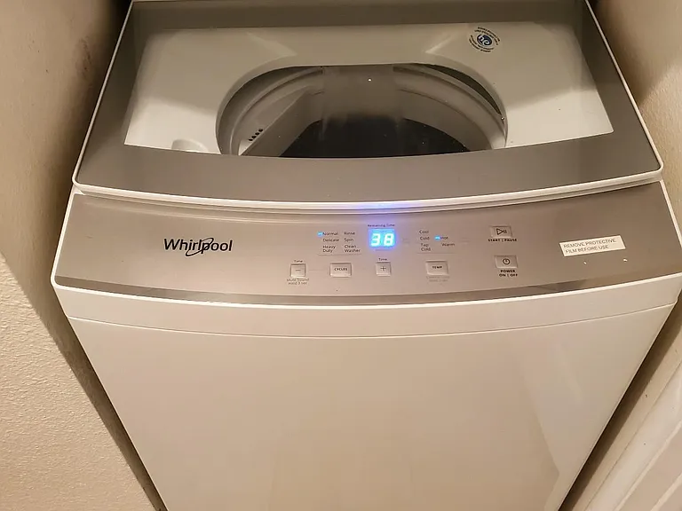 Washer/Dryer in unit