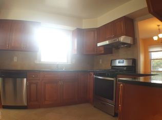 22113 59th Ave #2FLOOR, Oakland Gardens, NY 11364