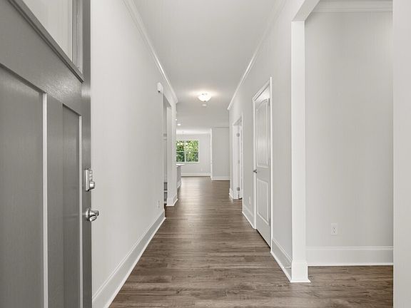 3rd image of 75 Lakeview Point