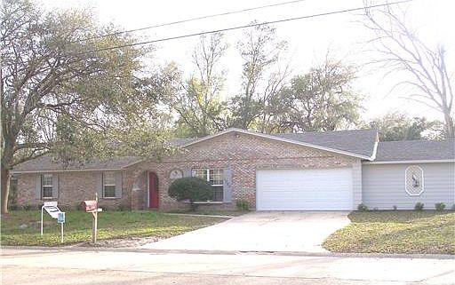 1st image of 1505 Park Dr
