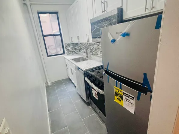 316 West 94th Street image 3 of 22