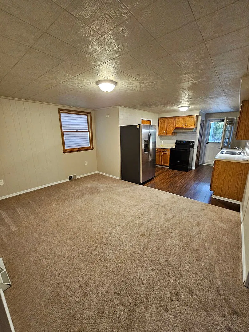 64 Race St — Photo 2