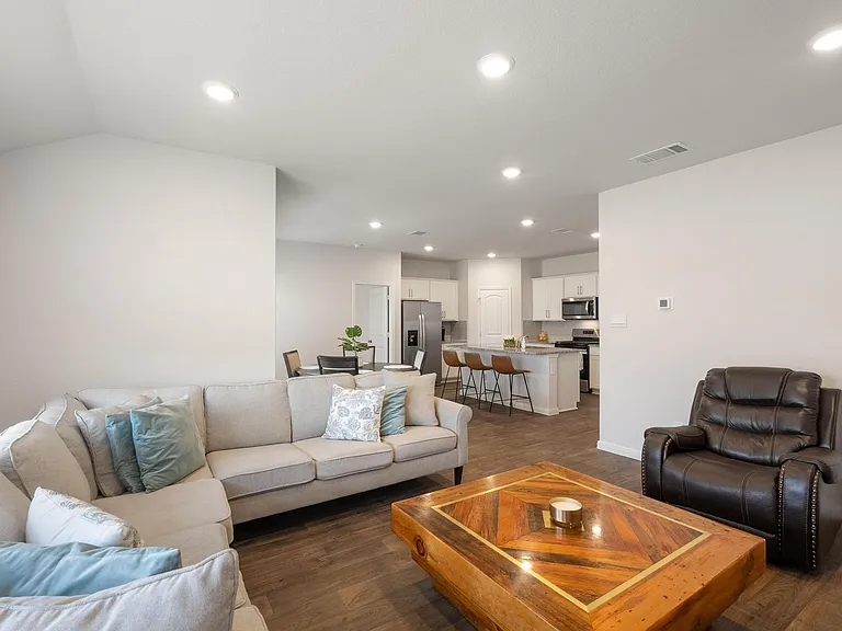 205 Bethpage Dr — Photo 18