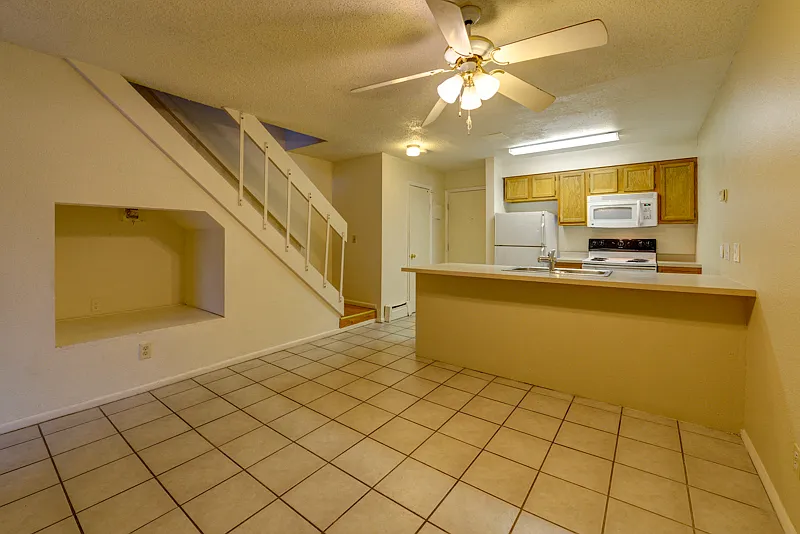 1065 University Ave. #220 — Photo 3
