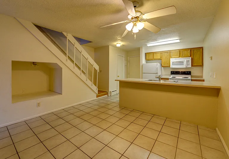 1065 University Ave. #220 — Photo 4