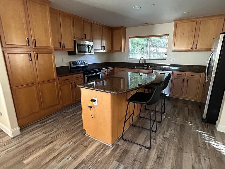 742 Stonehaven Loop — Photo 11