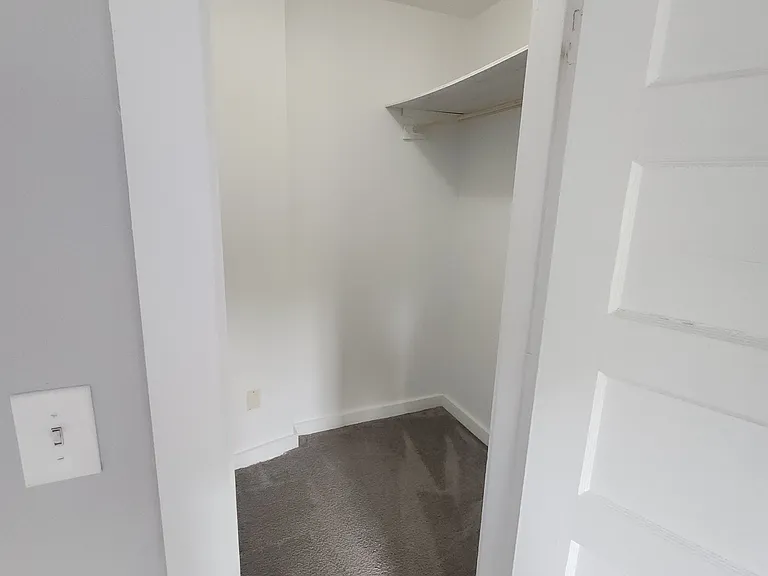 73 Hollywood St #2L — Photo 7