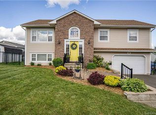 53 Mockler St, Oromocto, NB E2V4R4