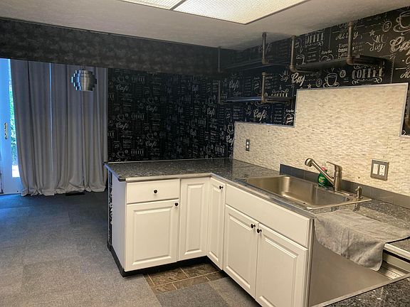 5th image of 4807 Smoketalk Ln #3