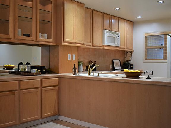 Large kitchen with eat in dining area