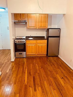 5th image of 223 W 138th St APT 2F