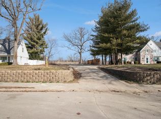 2526 Riviera Dr, Mishawaka, IN 46544
