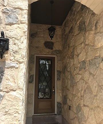 4th image of 15 Sunshine Cir