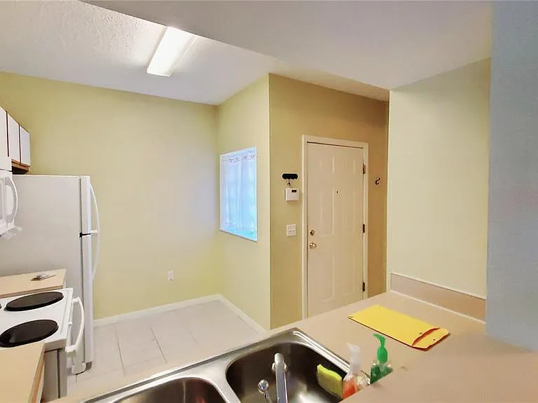 9612 Seadale Ct #101 — Photo 4